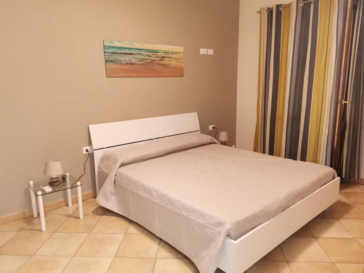 Ferienwohnung La Caletta Di Dany Castelsardo Exterior foto