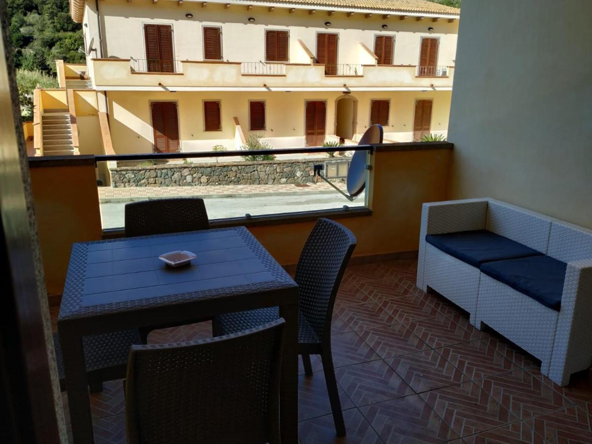Ferienwohnung La Caletta Di Dany Castelsardo Exterior foto